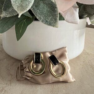 Clip-on Black & Gold Fashion Earrings